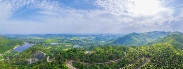 国产精品麻豆色哟哟av-国产影视艺术之流光溢彩，探索麻豆色哟哟av的独特魅力